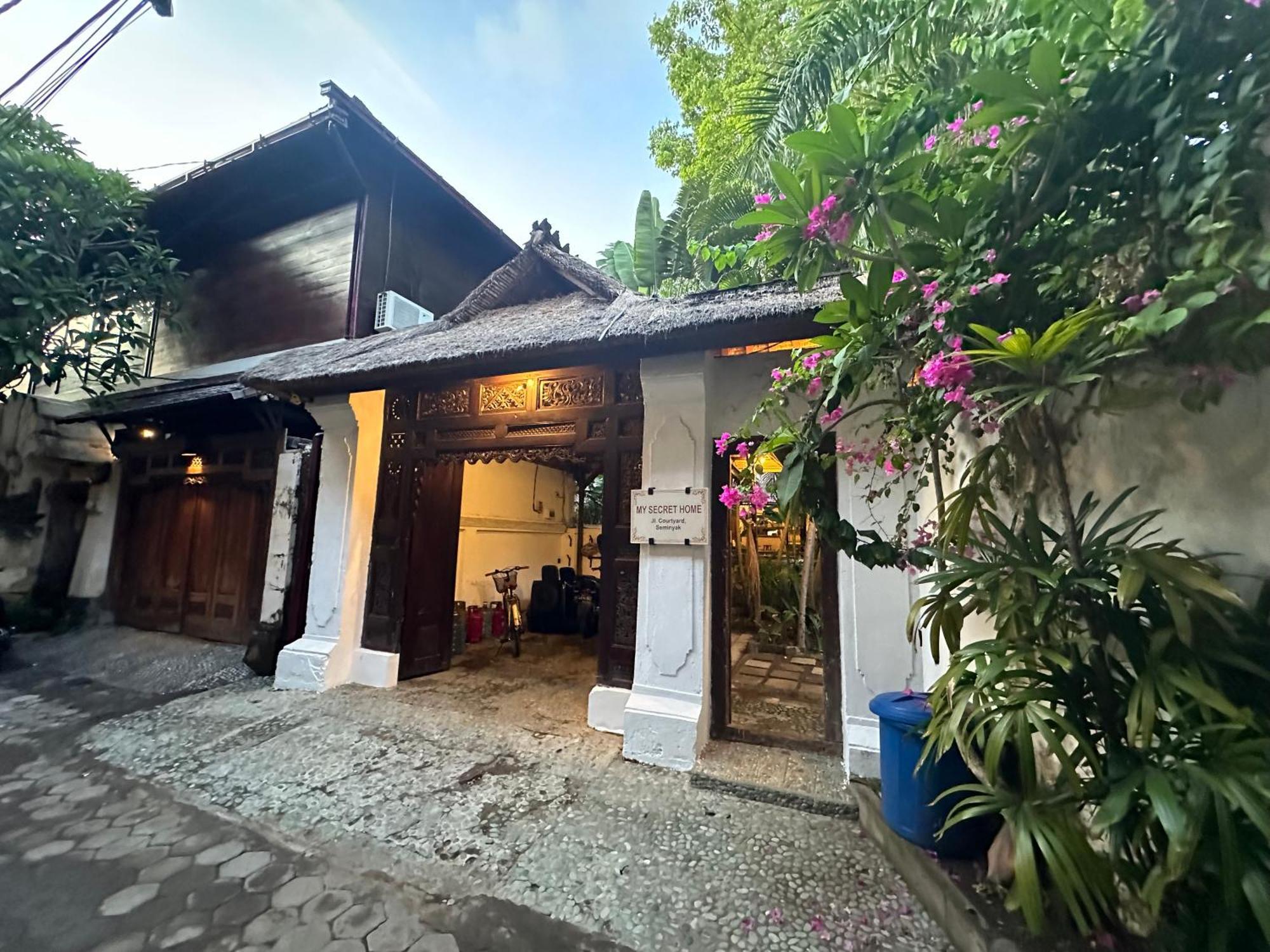 My Secret Home Seminyak Exterior foto